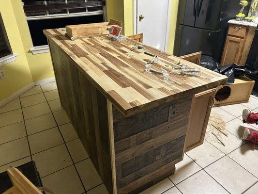 Cabinets insulation with custom trims