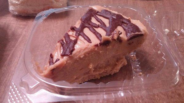 Creamy peanut butter pie (very rich)