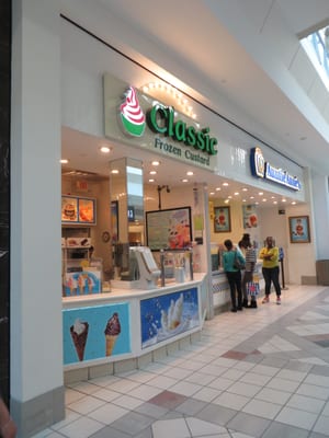 Auntie Anne's Classic Frozen Custard 7/2014