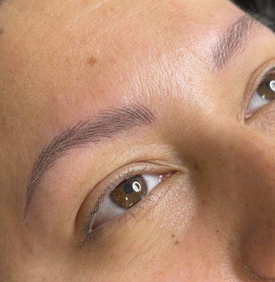 Natural Microblading