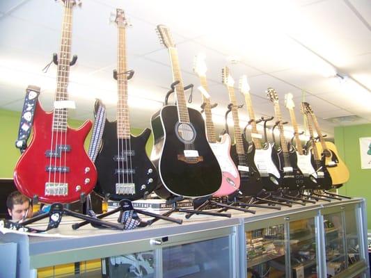 Fast Cash Guitars / musical instruments