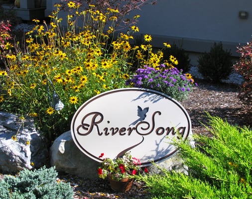 Welcome to RIVERSONG on the GREEN RIVER.