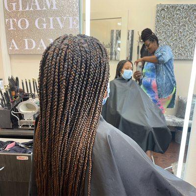 And knotless box braids