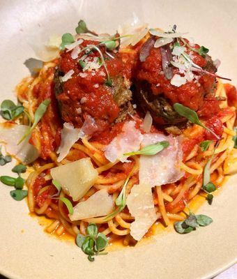 Spaghetti and meatballs