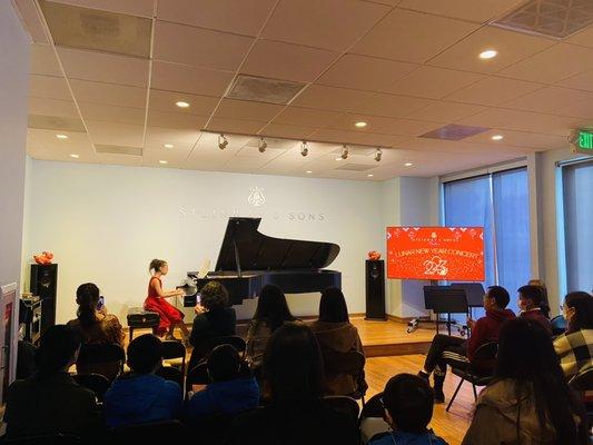 Love this student's red dress! Very beautiful playing!