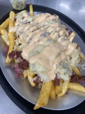 Rueben poutine fries