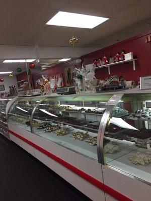 Pandolfi's of Bellingham -- 40 North Main Street / Route 126, Bellingham         Interior