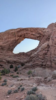 South Window Arch | Instagram: @telephonesmoothie