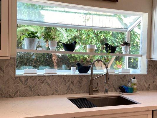 Kitchen backsplash