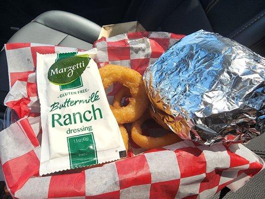 I get the burger with everything except tomatoes and cheese. I'm very picky about my onion rings. But theirs never disappoint.