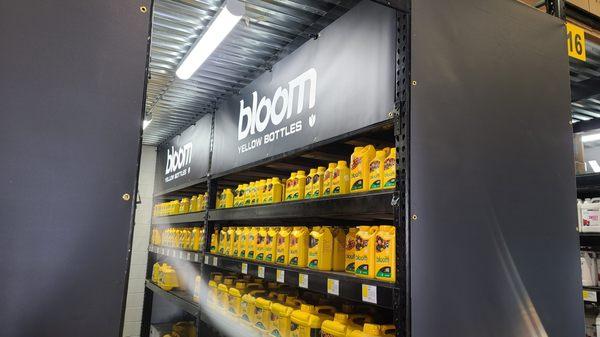 Fully stocked on Bloom Yellow Bottles Nutrients.