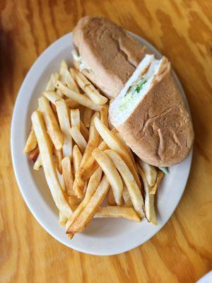 Po-boy crab cake