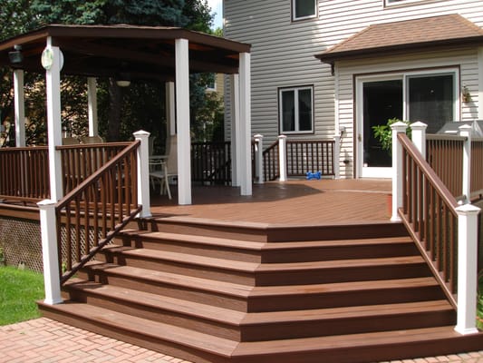 CUSTOM SPLAYED STAIRS