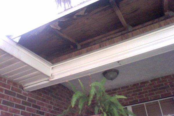 Wood joists in eves have rotted off. Irma. Photo taken 2018