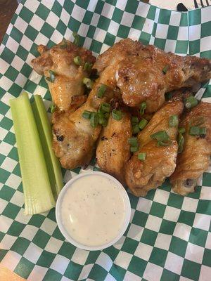 Classic wings- honey buffalo sauce with ranch! Yum yum!