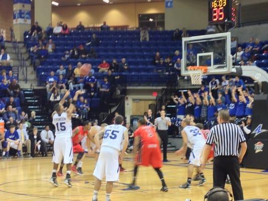 UNCA Bulldogs basketball