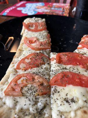 Flat bread pizza