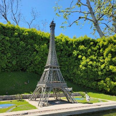 Lego Eiffel Tower