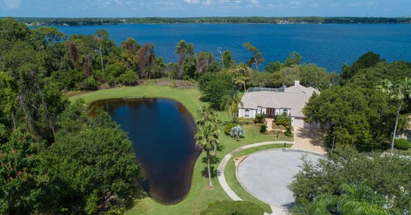 3 Acre Estate for Sale on Lake Tarpon