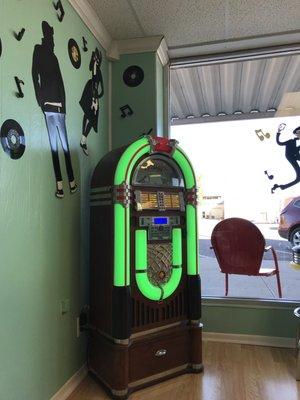 Juke Box reminiscent of a 1950's Ice Cream Shop