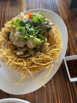 Crispy combination noodles.