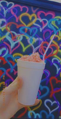 Must try snow cone.. Pineapple with red pineapples topping is the best