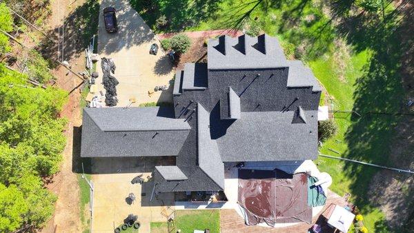 Architectural roof in Brandon Mississippi installed by Scott roofing