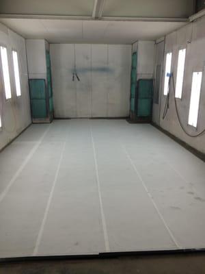 Filters all changed and new dirt trap on the floor for a cleaner and higher quality paint job