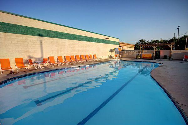 Wisconsin Athletic Club Greenfield - Outdoor Pool and Oasis