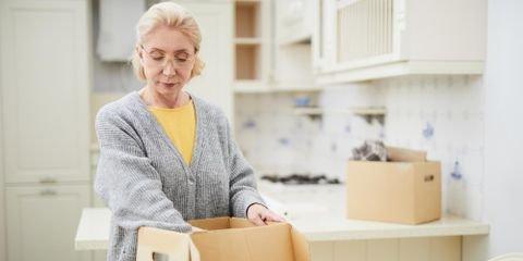 4 Items to Bring to an Assisted Living Facility