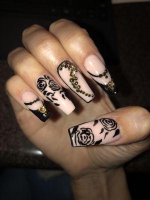 Coffin manicure