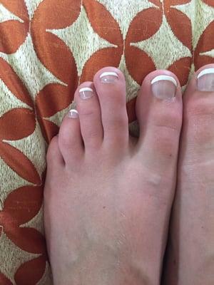 French tip pedi