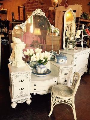 We also carry shabby chic!