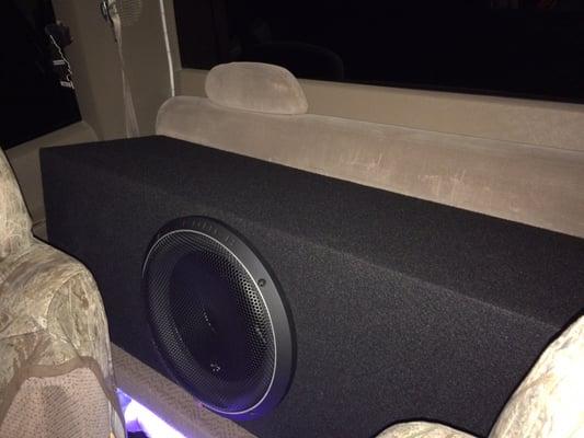 High output subwoofer box