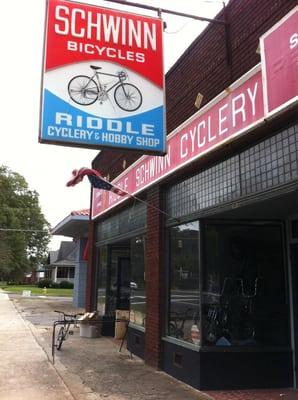 Riddle's Schwinn Cyclery