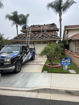 J & R Elite Roofing