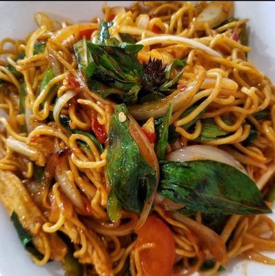 Kee mao chow mein (veggie) OMG *** deliciously spicy