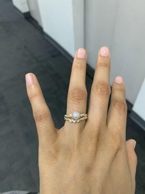 Engagement ring fitting at a size 7