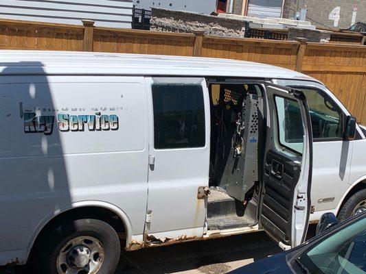 This is the technicians van that got dispatched.