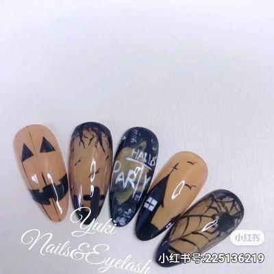 Halloween is here soon,our master nail technician Yuki did these amazing hand draw design,hurry up  call 3158022433 for appointment with her