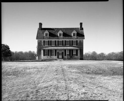 MD house built in 1704. We are working on restoring it. www.cloverfieldspreservationfoundation.org