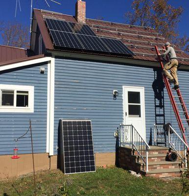 Sundog Solar installation in Winterport, Maine