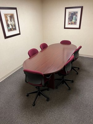 6 Person Meeting Room