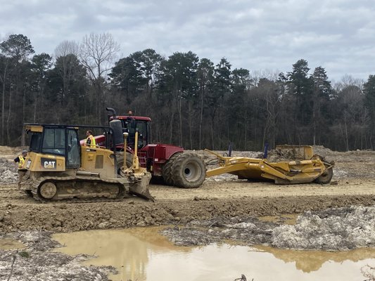 Patriot Industries Heavy Civil - Mass Earth moving / Tractor & Pan Scrapers, Land Leveling. www.LaPatriot.net