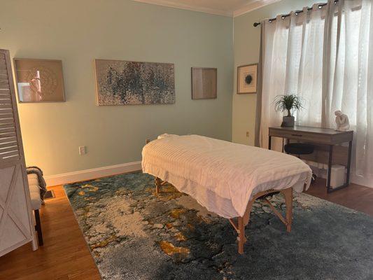 massage table and room