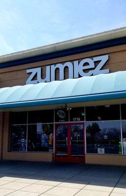 Zumiez