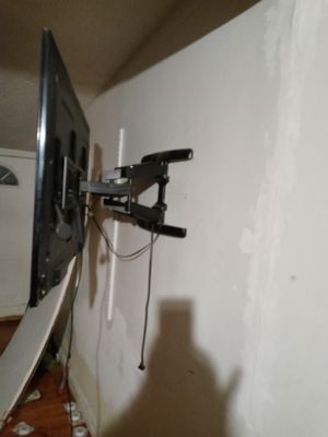 TV MOUNTING