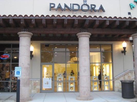 Pandora Authorized Retailer