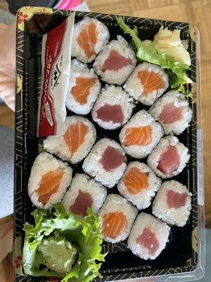 Salmon and tuna roll