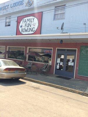 Family Fun Bowling